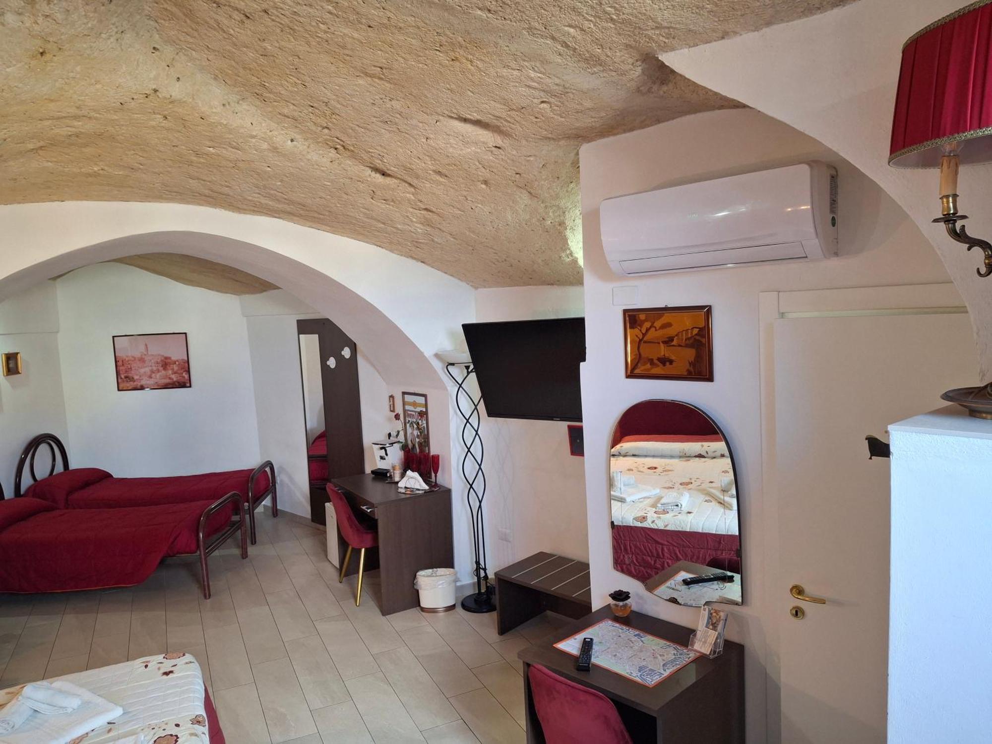 L' Infinito Dei Sassi Hotel มาเตรา ภายนอก รูปภาพ